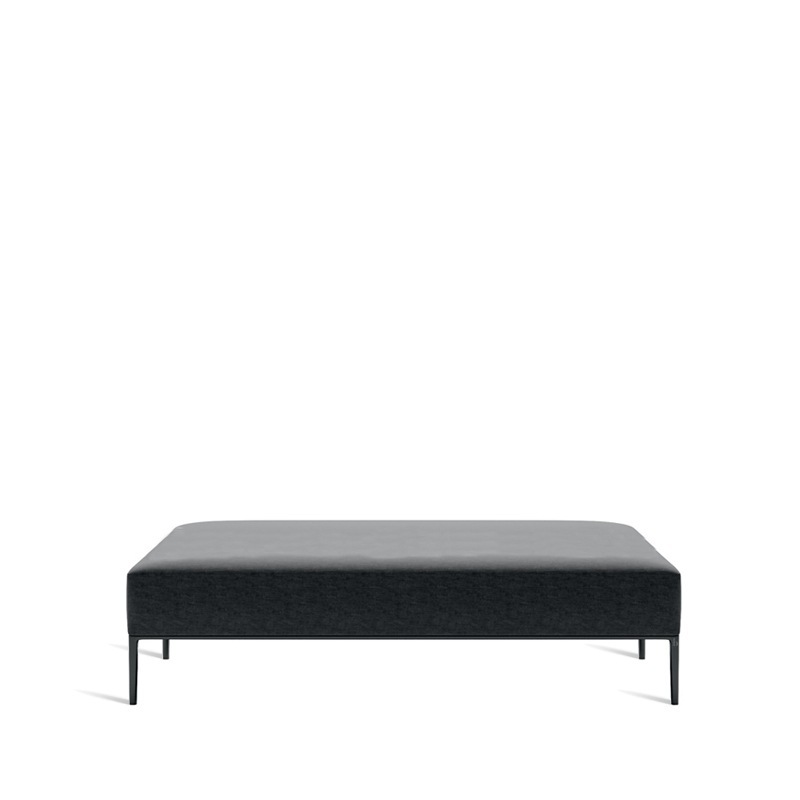 B&B Italia MICHEL tiefer Hocker 153 cm, quadratisch